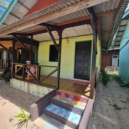 Rainbow Tioman Cottage Kampong Juara Bagian luar foto