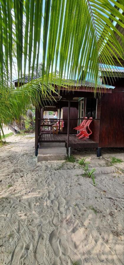 Rainbow Tioman Cottage Kampong Juara Bagian luar foto