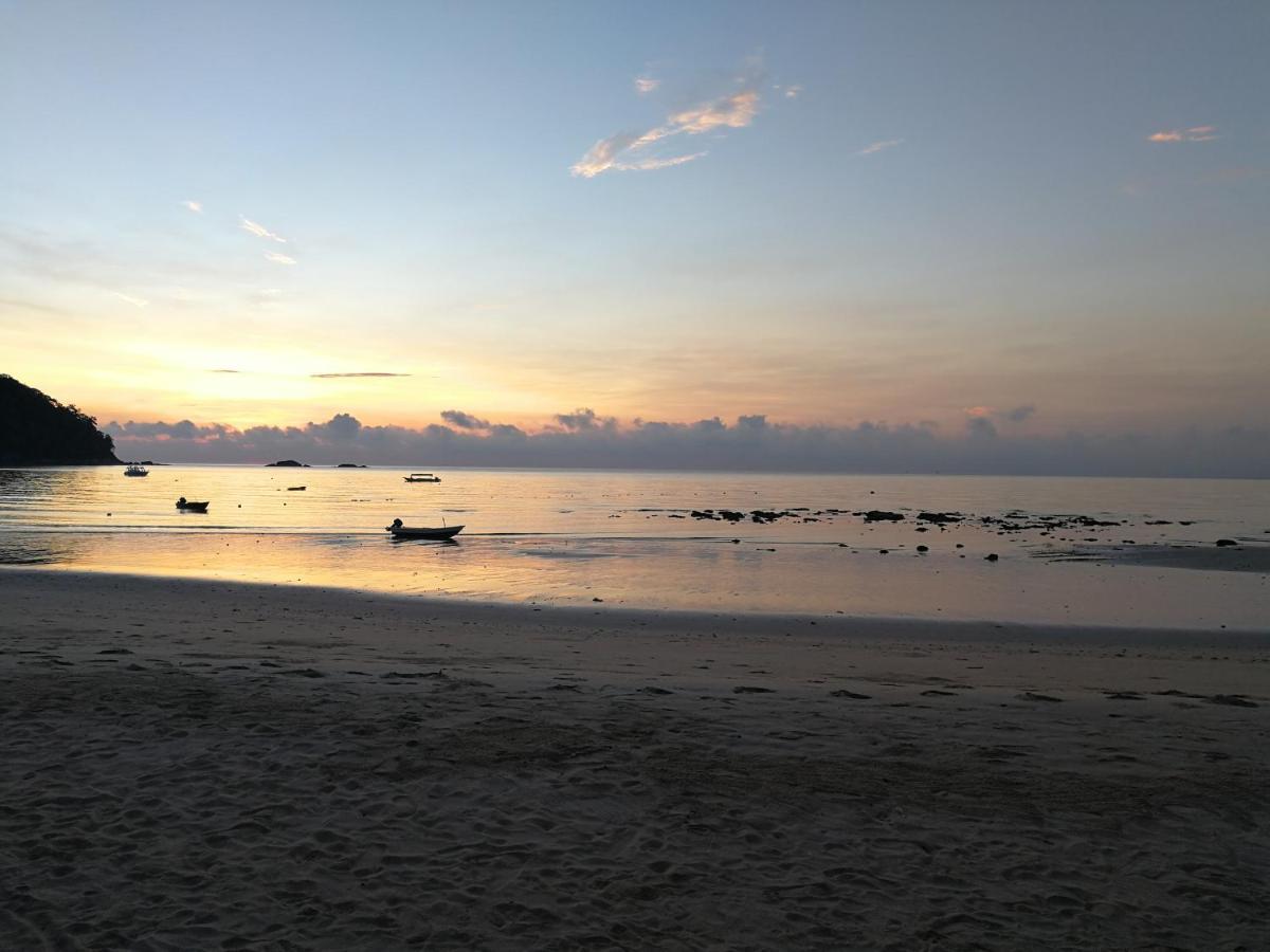 Rainbow Tioman Cottage Kampong Juara Bagian luar foto